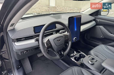 Позашляховик / Кросовер Ford Mustang Mach-E 2023 в 