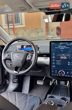 Позашляховик / Кросовер Ford Mustang Mach-E 2022 в 