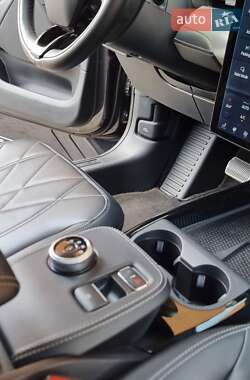 Позашляховик / Кросовер Ford Mustang Mach-E 2022 в 