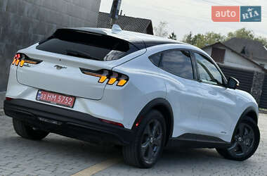 Позашляховик / Кросовер Ford Mustang Mach-E 2022 в 
