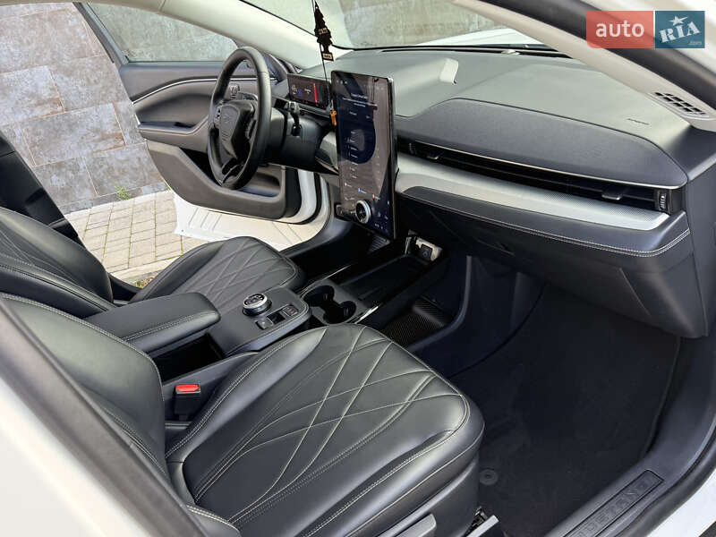 Позашляховик / Кросовер Ford Mustang Mach-E 2022 в Дрогобичі