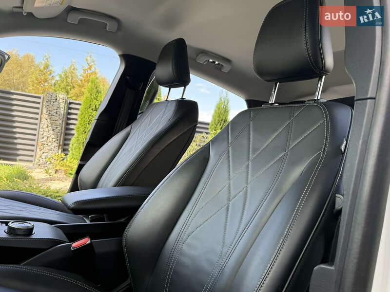 Позашляховик / Кросовер Ford Mustang Mach-E 2022 в Дрогобичі