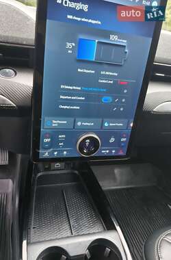 Позашляховик / Кросовер Ford Mustang Mach-E 2021 в 