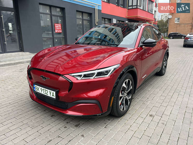 Позашляховик / Кросовер Ford Mustang Mach-E 2021 в Мукачевому