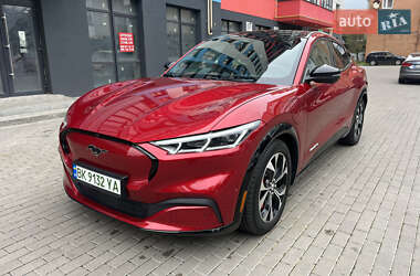 Внедорожник / Кроссовер Ford Mustang Mach-E 2021 в 