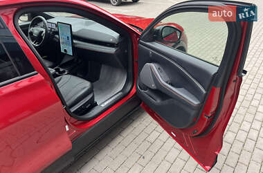 Внедорожник / Кроссовер Ford Mustang Mach-E 2021 в 