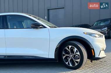 Внедорожник / Кроссовер Ford Mustang Mach-E 2020 в 