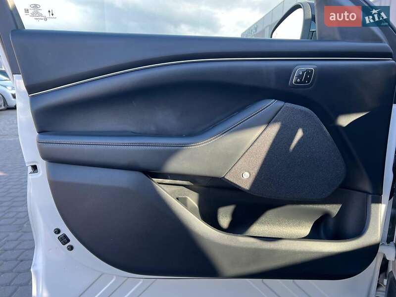 Внедорожник / Кроссовер Ford Mustang Mach-E 2020 в Львове