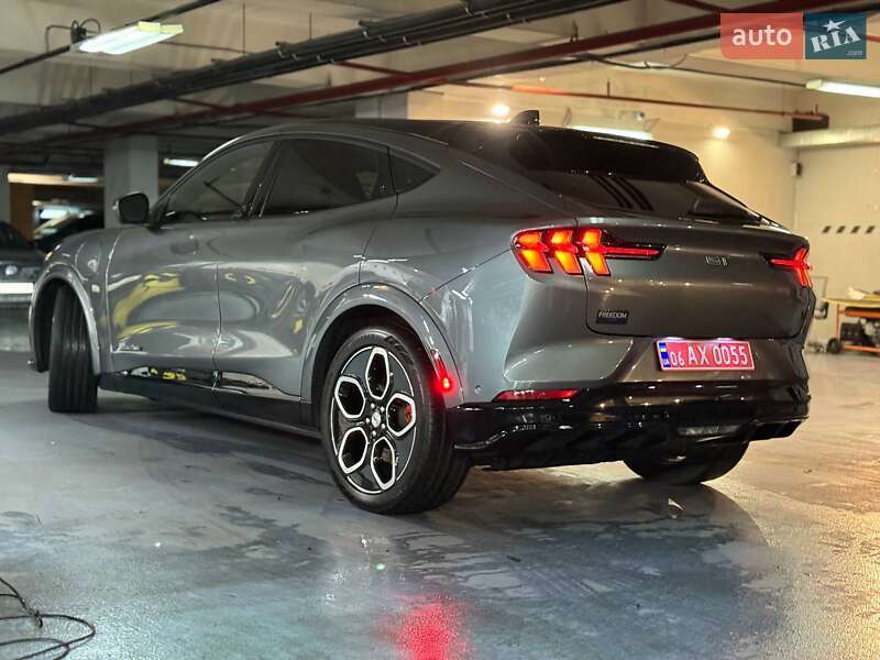 Внедорожник / Кроссовер Ford Mustang Mach-E 2023 в Киеве