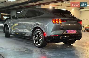 Позашляховик / Кросовер Ford Mustang Mach-E 2023 в  фото 10 Позашляховик / Кросовер Ford Mustang Mach-E 2023 в