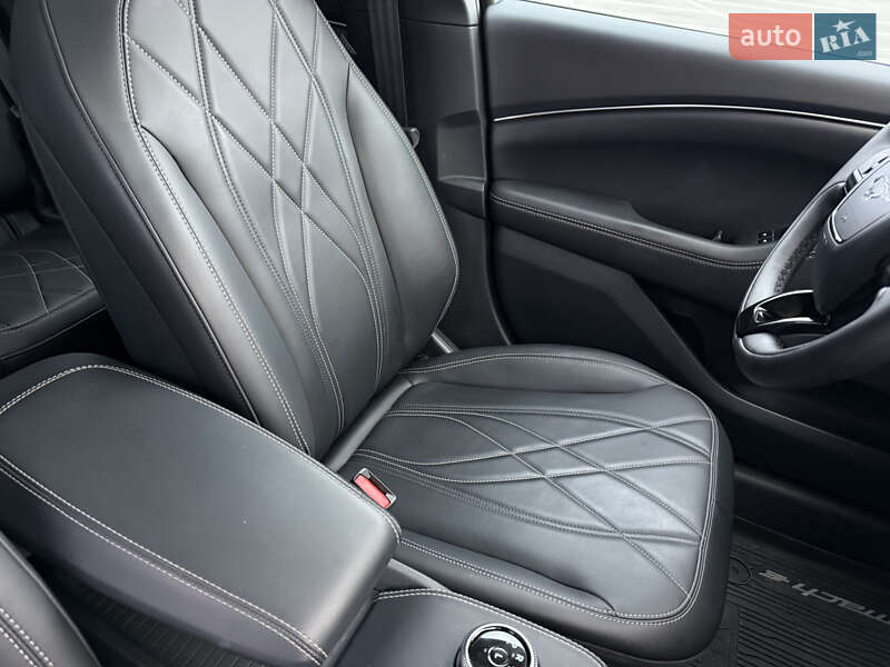 Внедорожник / Кроссовер Ford Mustang Mach-E 2023 в Тернополе