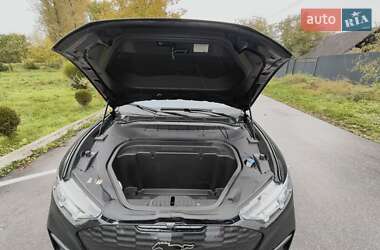 Позашляховик / Кросовер Ford Mustang Mach-E 2023 в 