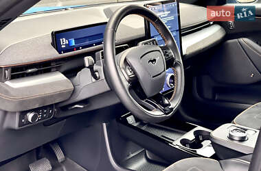 Внедорожник / Кроссовер Ford Mustang Mach-E 2022 в 