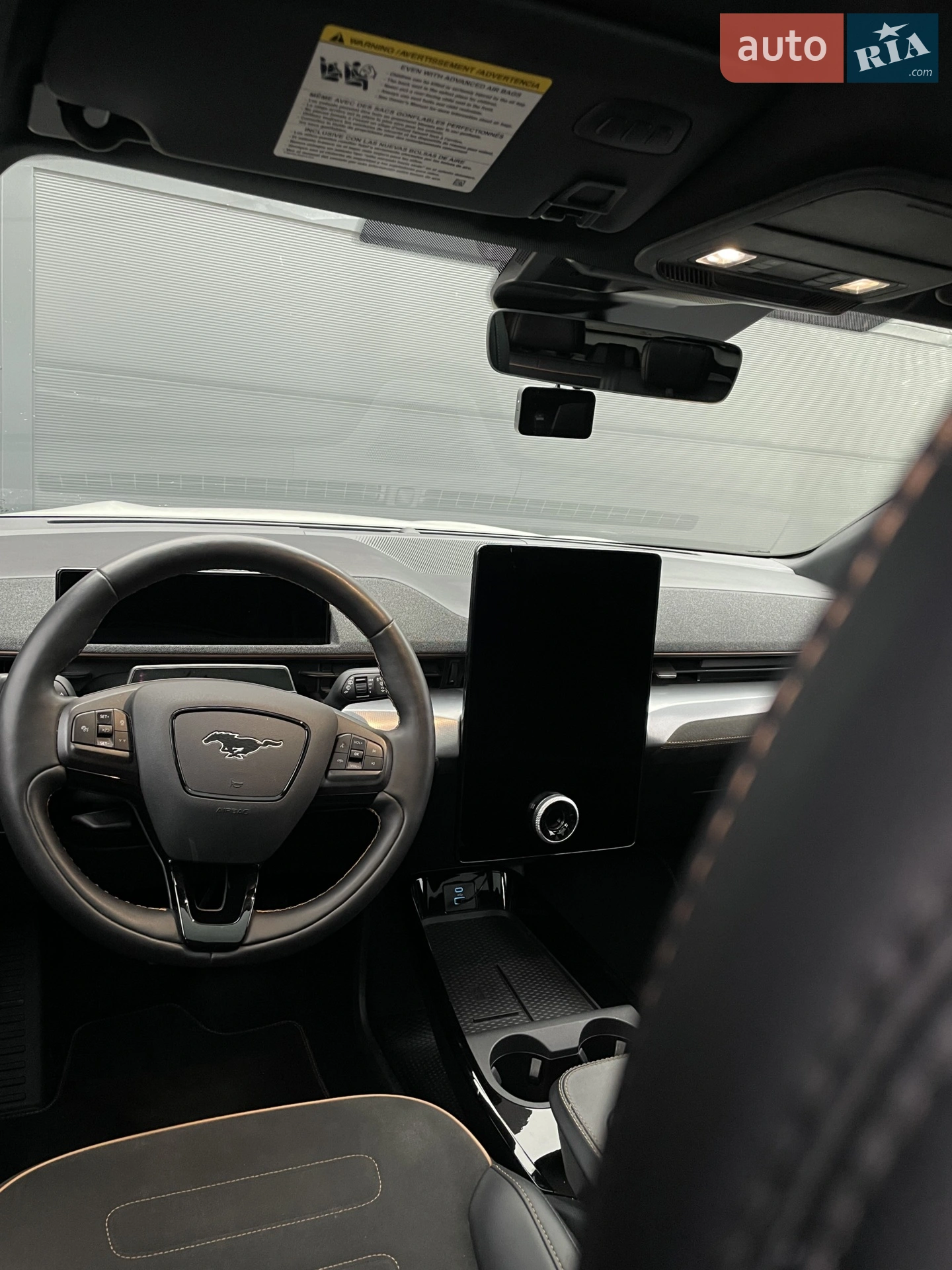 2022 Ford Mustang Mach-E - мініатюра 17