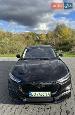Позашляховик / Кросовер Ford Mustang Mach-E 2021 в  фото 7 Позашляховик / Кросовер Ford Mustang Mach-E 2021 в