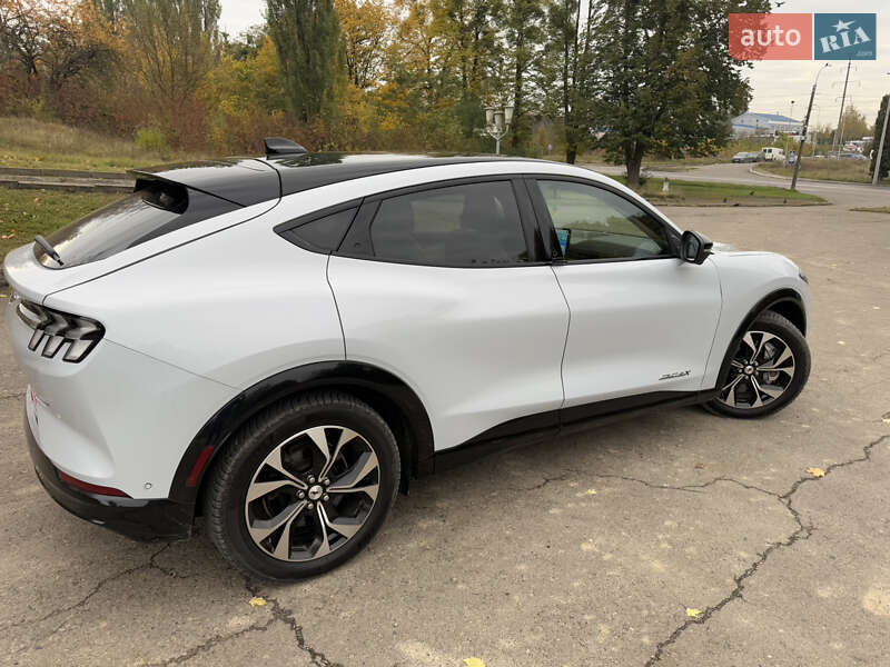 Внедорожник / Кроссовер Ford Mustang Mach-E 2022 в Ровно