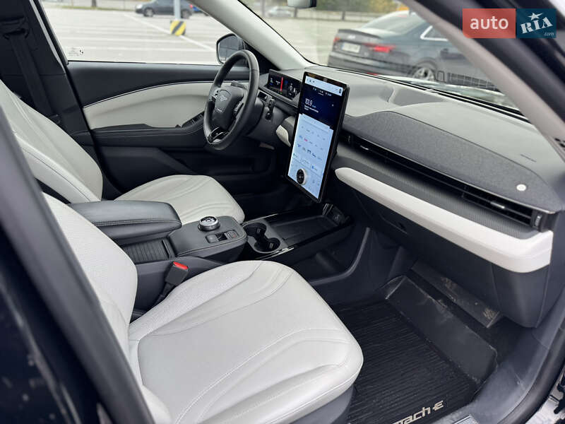 Позашляховик / Кросовер Ford Mustang Mach-E 2022 в Києві фото 13 Позашляховик / Кросовер Ford Mustang Mach-E 2022 в Києві