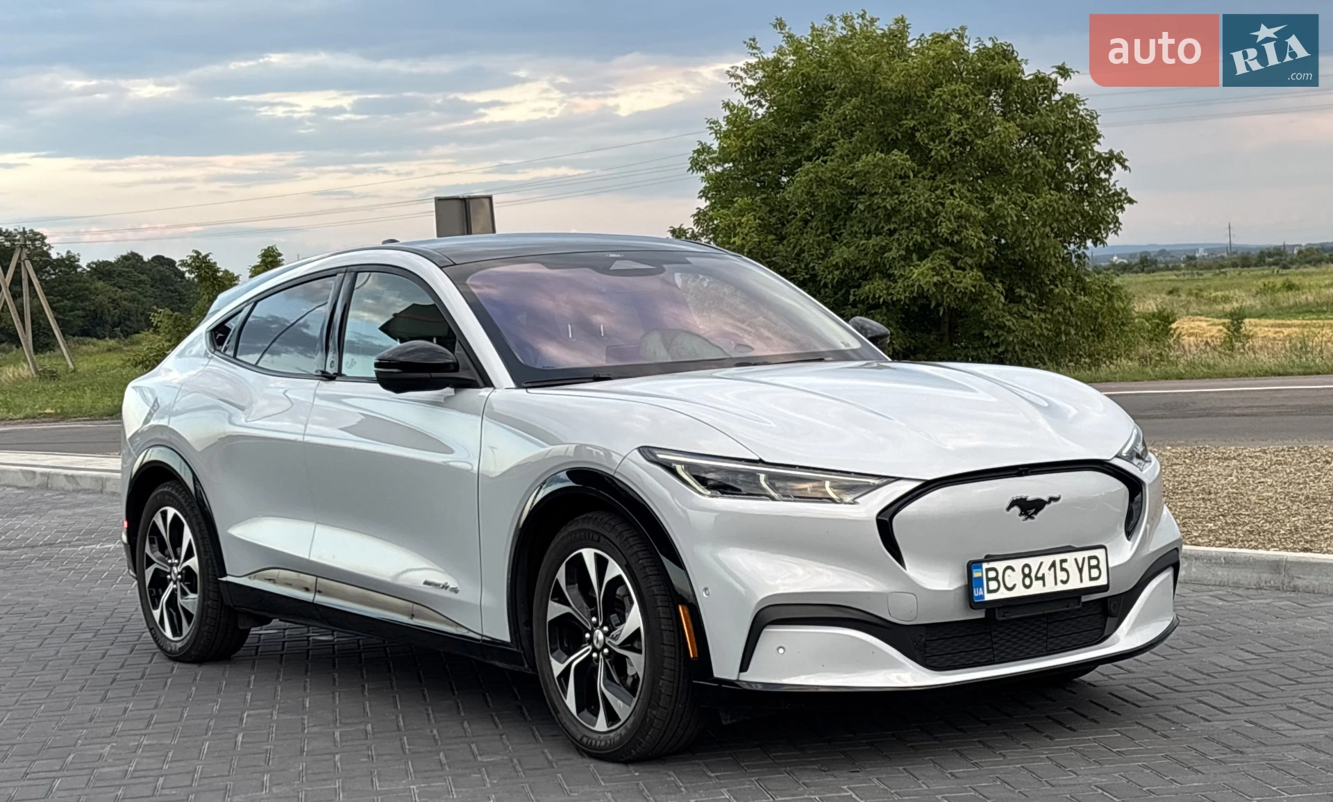 2021 Ford Mustang Mach-E - мініатюра 3