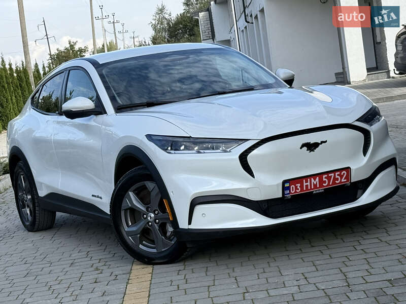Позашляховик / Кросовер Ford Mustang Mach-E 2022 в 