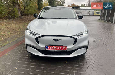 Позашляховик / Кросовер Ford Mustang Mach-E 2021 в 