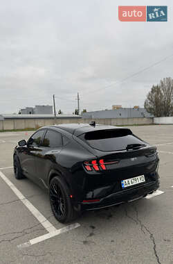 Позашляховик / Кросовер Ford Mustang Mach-E 2021 в  фото 10 Позашляховик / Кросовер Ford Mustang Mach-E 2021 в