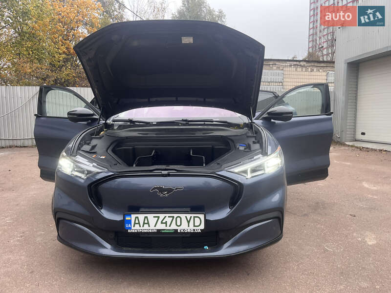 Внедорожник / Кроссовер Ford Mustang Mach-E 2020 в Киеве
