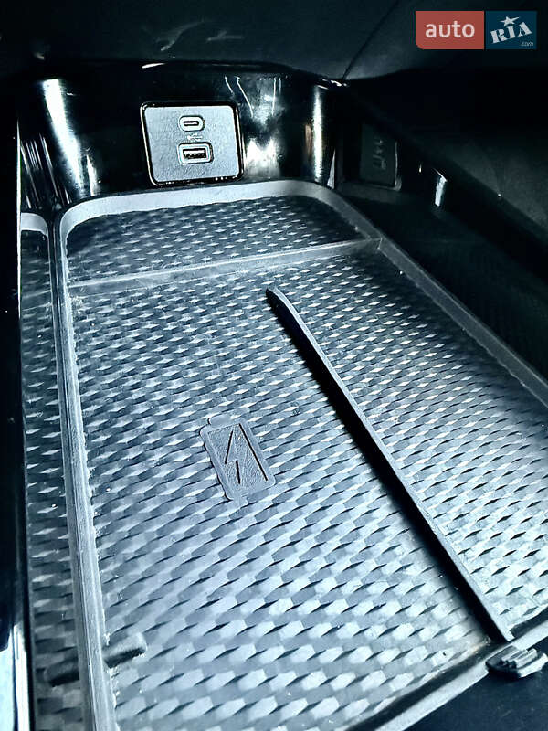 Позашляховик / Кросовер Ford Mustang Mach-E 2021 в Києві фото 49 Позашляховик / Кросовер Ford Mustang Mach-E 2021 в Києві