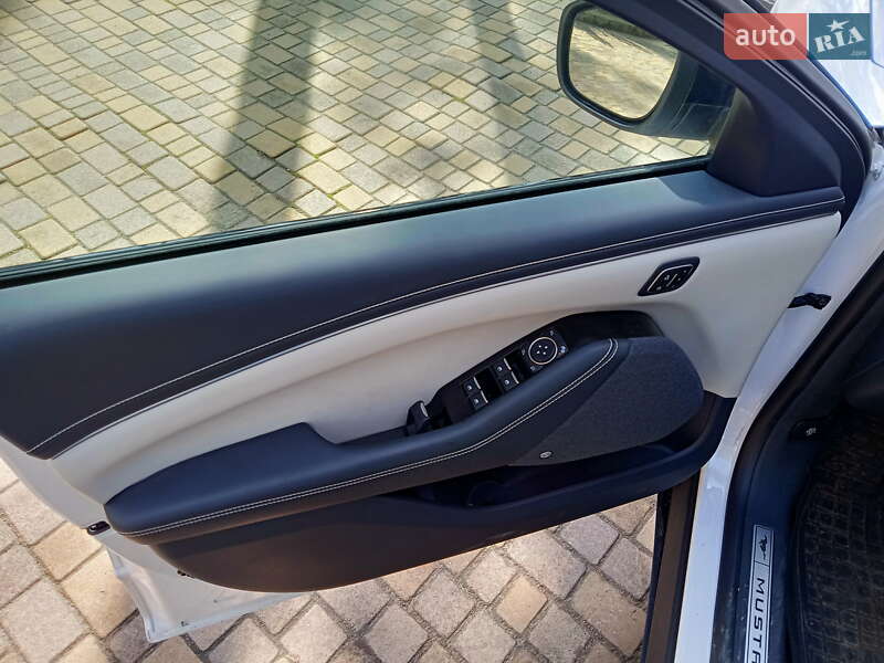 Внедорожник / Кроссовер Ford Mustang Mach-E 2021 в Золотоноше