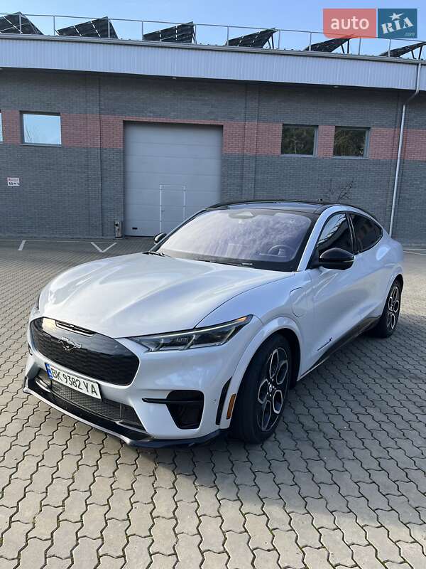 Ford Mustang Mach-E 2023