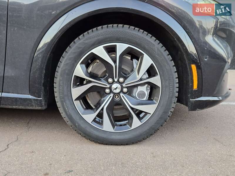 Позашляховик / Кросовер Ford Mustang Mach-E 2021 в Києві фото 21 Позашляховик / Кросовер Ford Mustang Mach-E 2021 в Києві