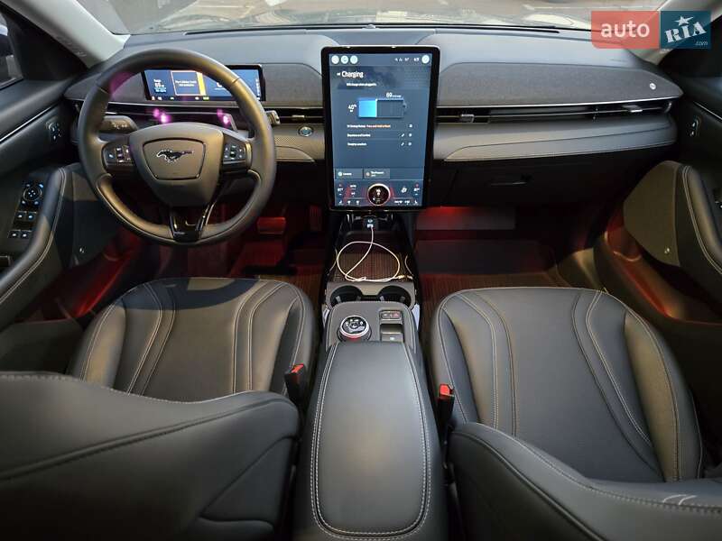 Позашляховик / Кросовер Ford Mustang Mach-E 2021 в Києві фото 22 Позашляховик / Кросовер Ford Mustang Mach-E 2021 в Києві