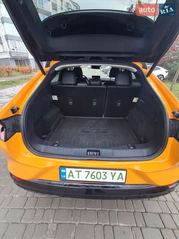 Позашляховик / Кросовер Ford Mustang Mach-E 2023 в Івано-Франківську фото 13 Позашляховик / Кросовер Ford Mustang Mach-E 2023 в Івано-Франківську