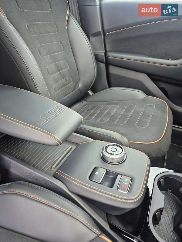 Позашляховик / Кросовер Ford Mustang Mach-E 2023 в Києві фото 12 Позашляховик / Кросовер Ford Mustang Mach-E 2023 в Києві