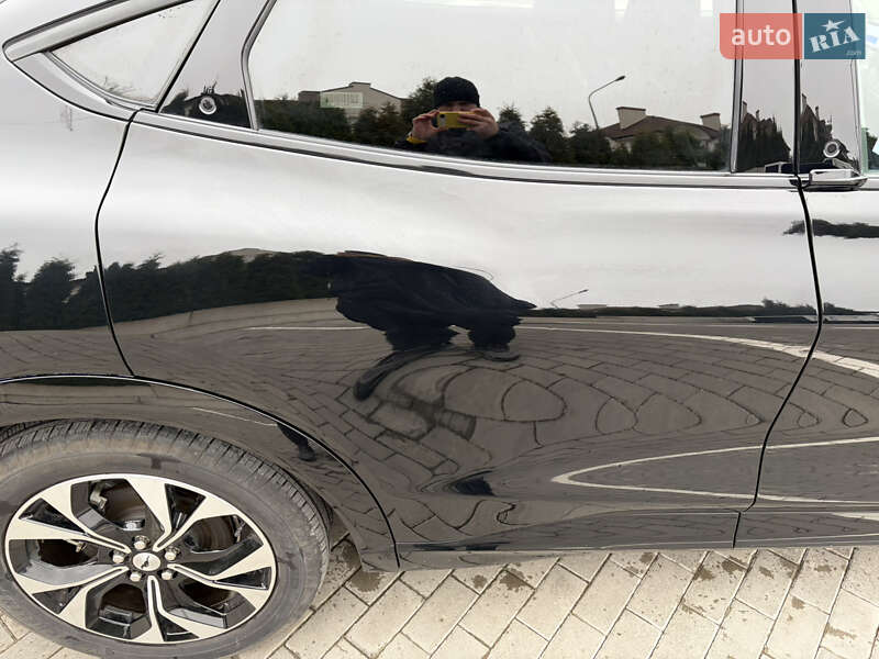 Позашляховик / Кросовер Ford Mustang Mach-E 2023 в Рівному