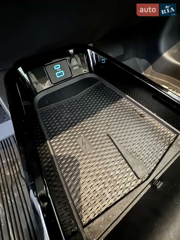 Позашляховик / Кросовер Ford Mustang Mach-E 2024 в Львові фото 6 Позашляховик / Кросовер Ford Mustang Mach-E 2024 в Львові