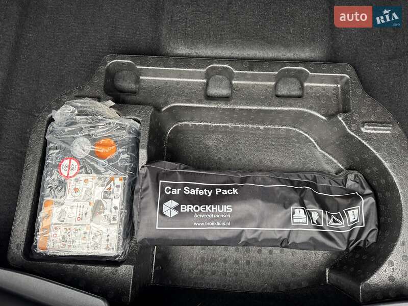 Позашляховик / Кросовер Ford Mustang Mach-E 2021 в Рівному