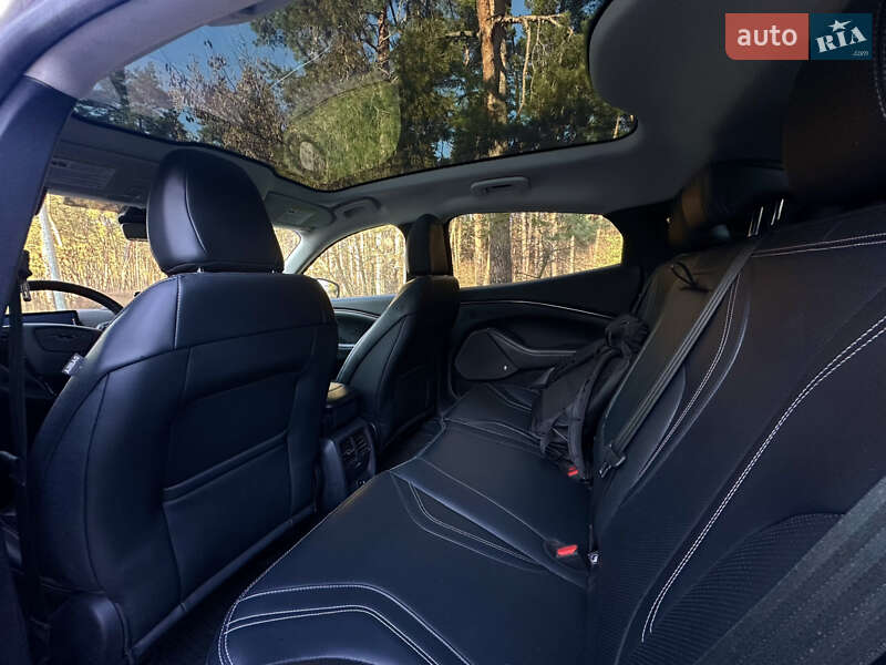 Позашляховик / Кросовер Ford Mustang Mach-E 2022 в Києві