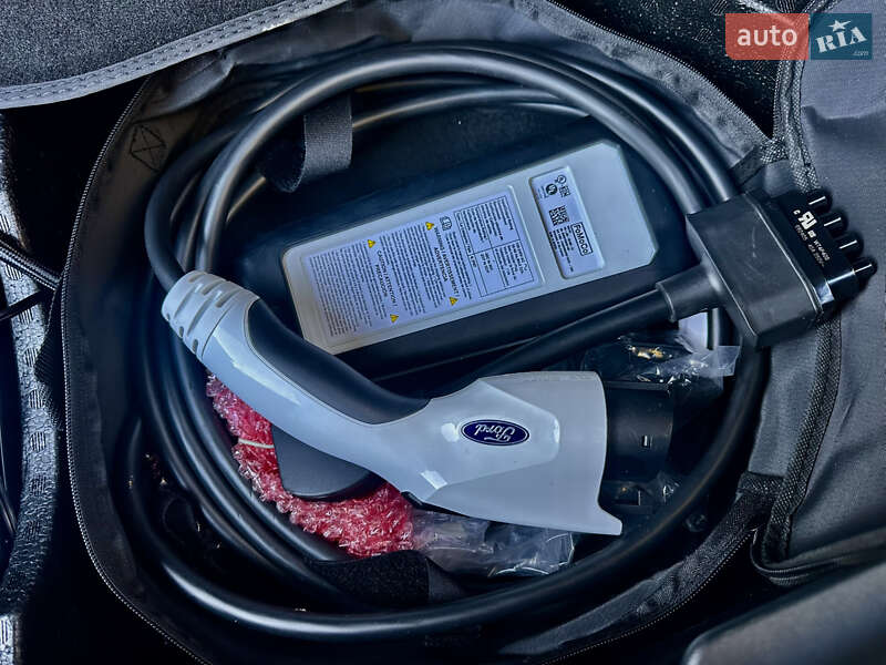 Позашляховик / Кросовер Ford Mustang Mach-E 2022 в Києві