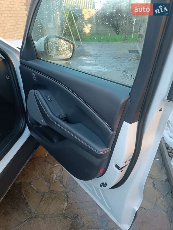 Внедорожник / Кроссовер Ford Mustang Mach-E 2022 в Золотоноше фото 21 Внедорожник / Кроссовер Ford Mustang Mach-E 2022 в Золотоноше