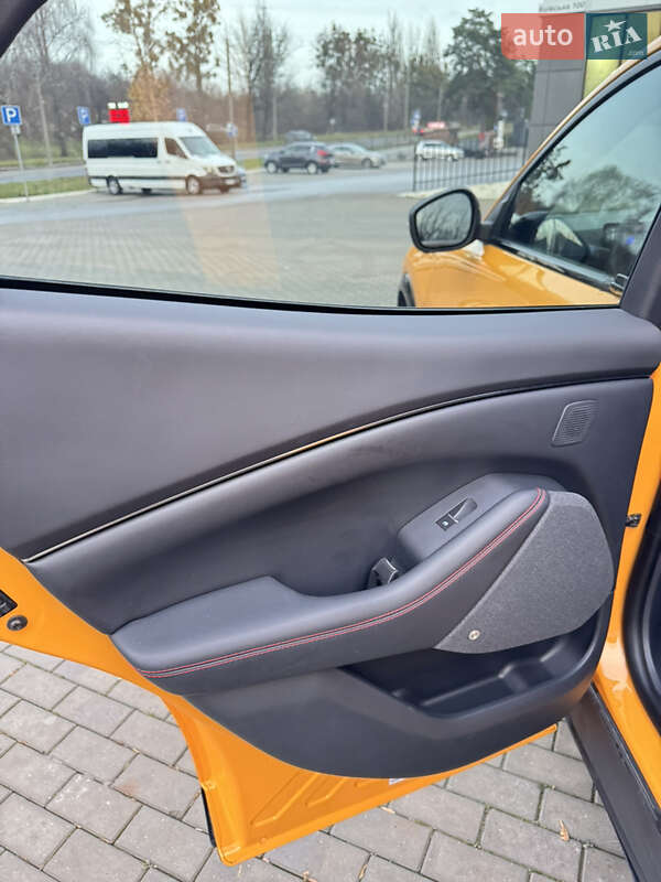 Внедорожник / Кроссовер Ford Mustang Mach-E 2022 в Ровно