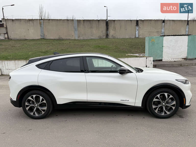 Внедорожник / Кроссовер Ford Mustang Mach-E 2022 в Запорожье