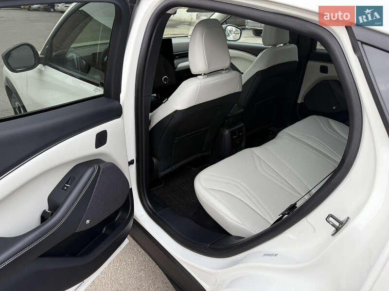 Внедорожник / Кроссовер Ford Mustang Mach-E 2022 в Запорожье
