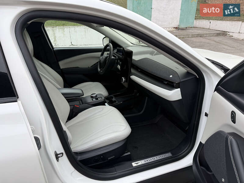 Внедорожник / Кроссовер Ford Mustang Mach-E 2022 в Запорожье