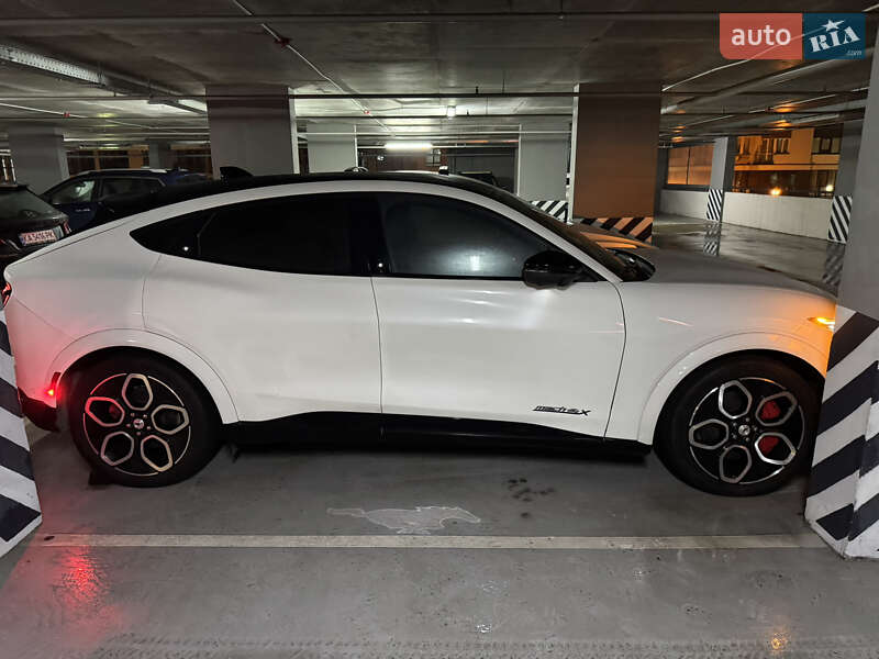 Внедорожник / Кроссовер Ford Mustang Mach-E 2023 в Броварах фото 8 Внедорожник / Кроссовер Ford Mustang Mach-E 2023 в Броварах