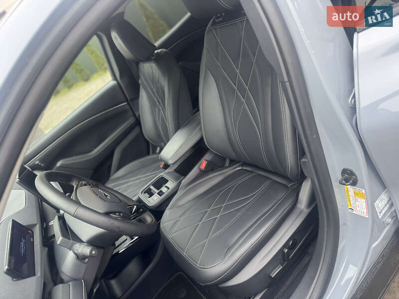 Внедорожник / Кроссовер Ford Mustang Mach-E 2025 в Львове фото 19 Внедорожник / Кроссовер Ford Mustang Mach-E 2025 в Львове