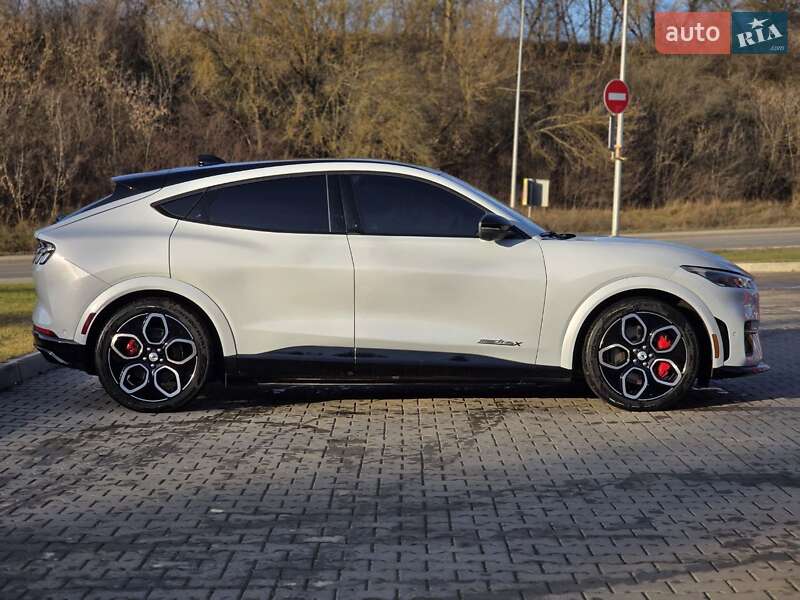 Внедорожник / Кроссовер Ford Mustang Mach-E 2022 в Тернополе