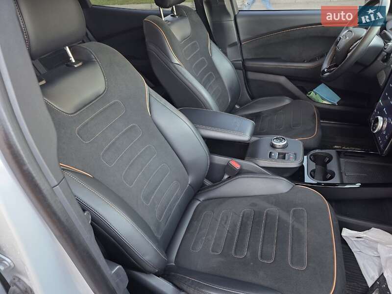 Внедорожник / Кроссовер Ford Mustang Mach-E 2022 в Тернополе