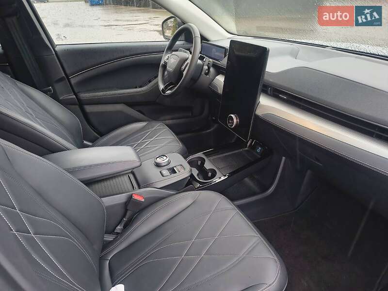 Внедорожник / Кроссовер Ford Mustang Mach-E 2023 в Дрогобыче