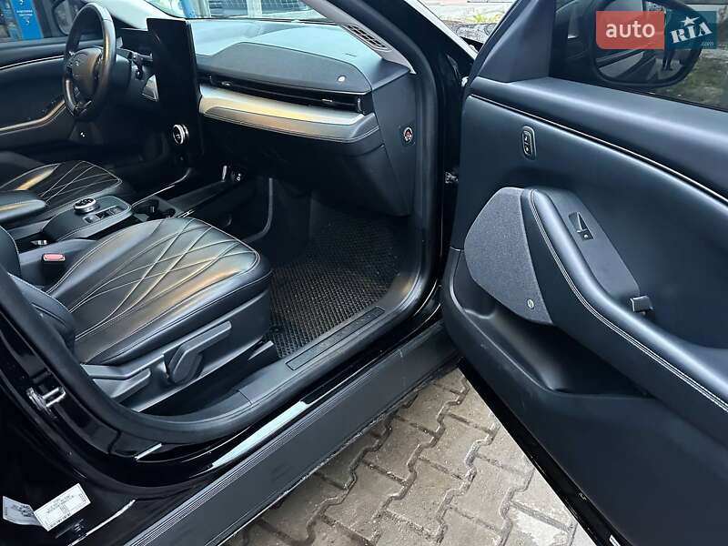 Внедорожник / Кроссовер Ford Mustang Mach-E 2021 в Житомире