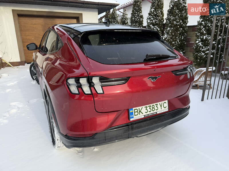 Позашляховик / Кросовер Ford Mustang Mach-E 2021 в Рівному